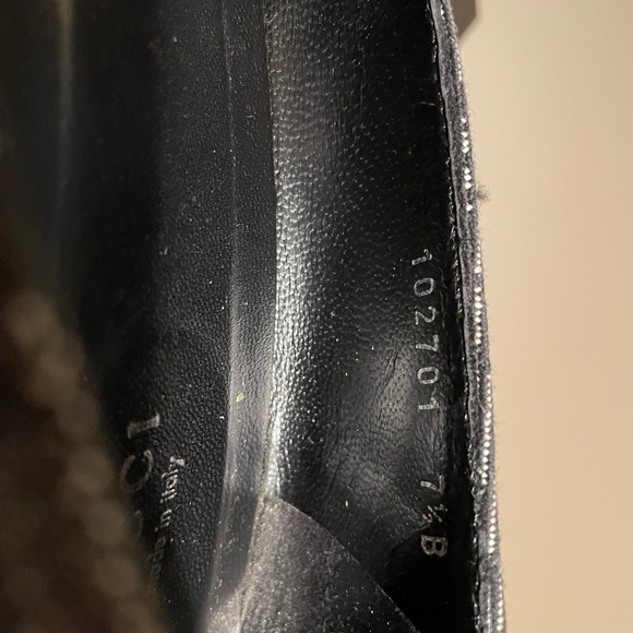 Authentic Gucci black shoes - Picture 4 of 6